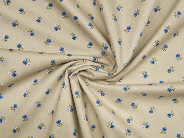 Trachtenstoff sandfarben mit rosa und blauen Blümchen 1002