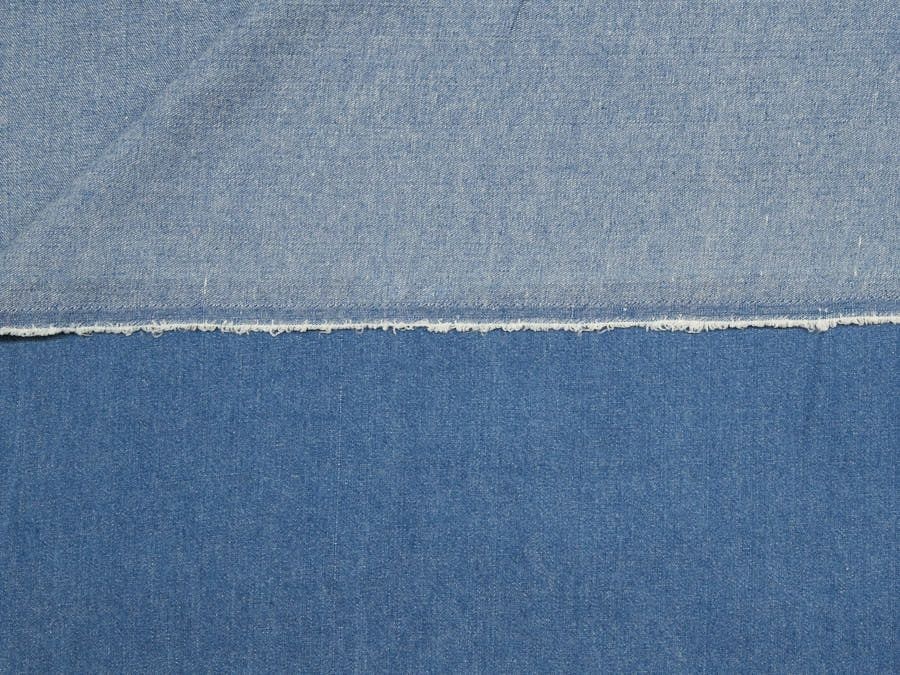 Hier online kaufen: Jeans / Denim ✂ aus Baumwolle ✓ robust ✓ strapazierfähig ✓ mittelblau ✓ klassisch ✓ ab 0,3 Meter ✓ 1005-1