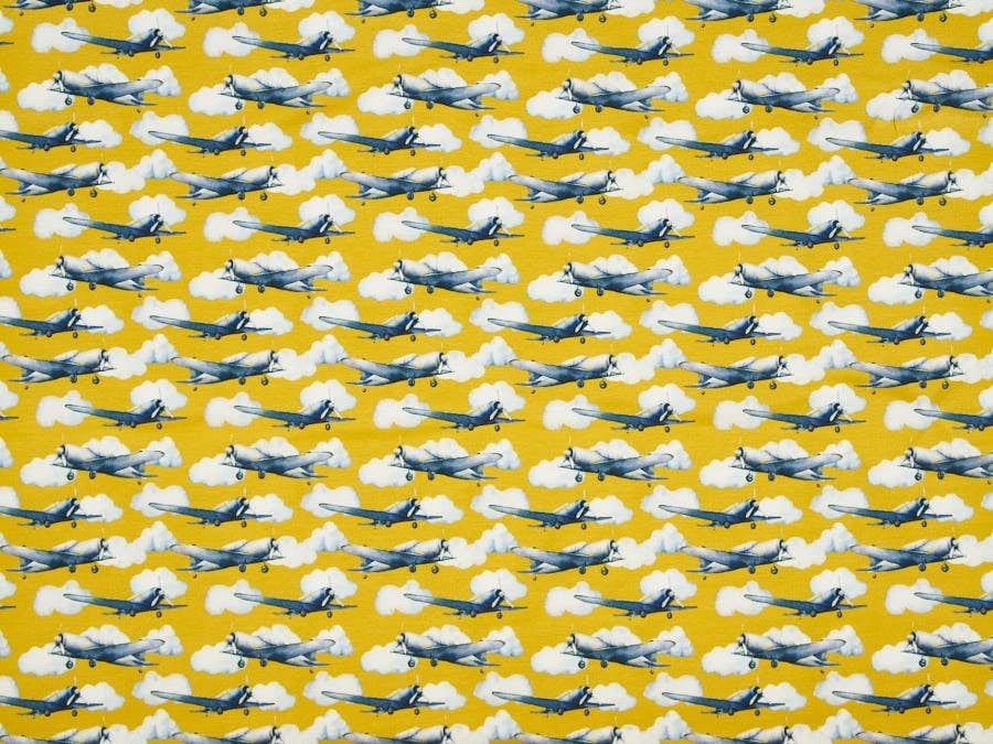 weicher Sweatshirt ✂  in gelb. Motiv Flugzeuge in den Wolken. Hohe Qualität✓ kuschelig✓ elastisch✓ knitterarm✓ -2